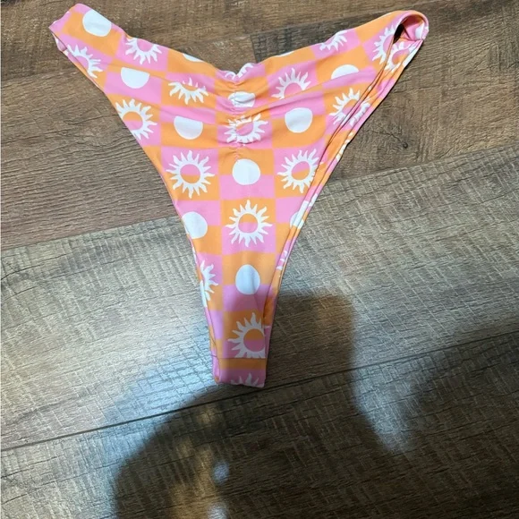 Pink and Orange Sun Pattern Bikini - Picture 2 of 2